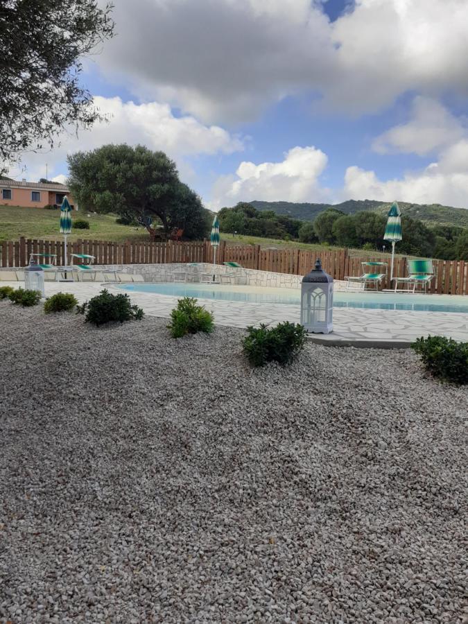Agriturismo Gli Olivastri -Appartamento Bel Vedere Con Piscina ,Solarium E Vista Mare,Climatizzatore ,Wifi Альенту Экстерьер фото